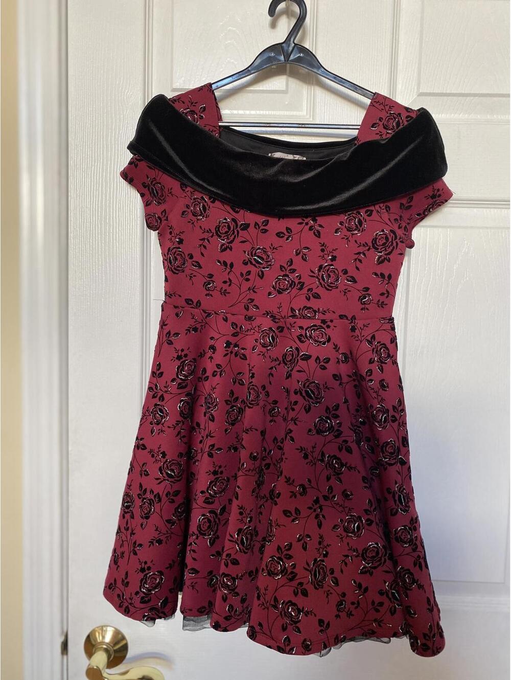 Kit Works Red Floral Pattern Off-Shoulder Formal Dress Size 10